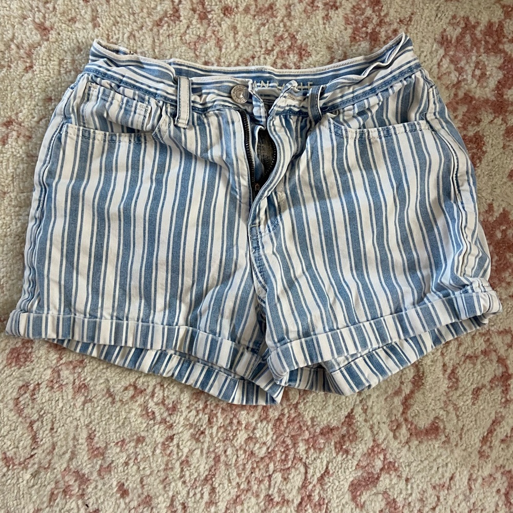 🌊🦋 Striped Blue and White American Eagle Shorts 🦋🌊